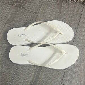 Old Navy Women's Cream Sandals
